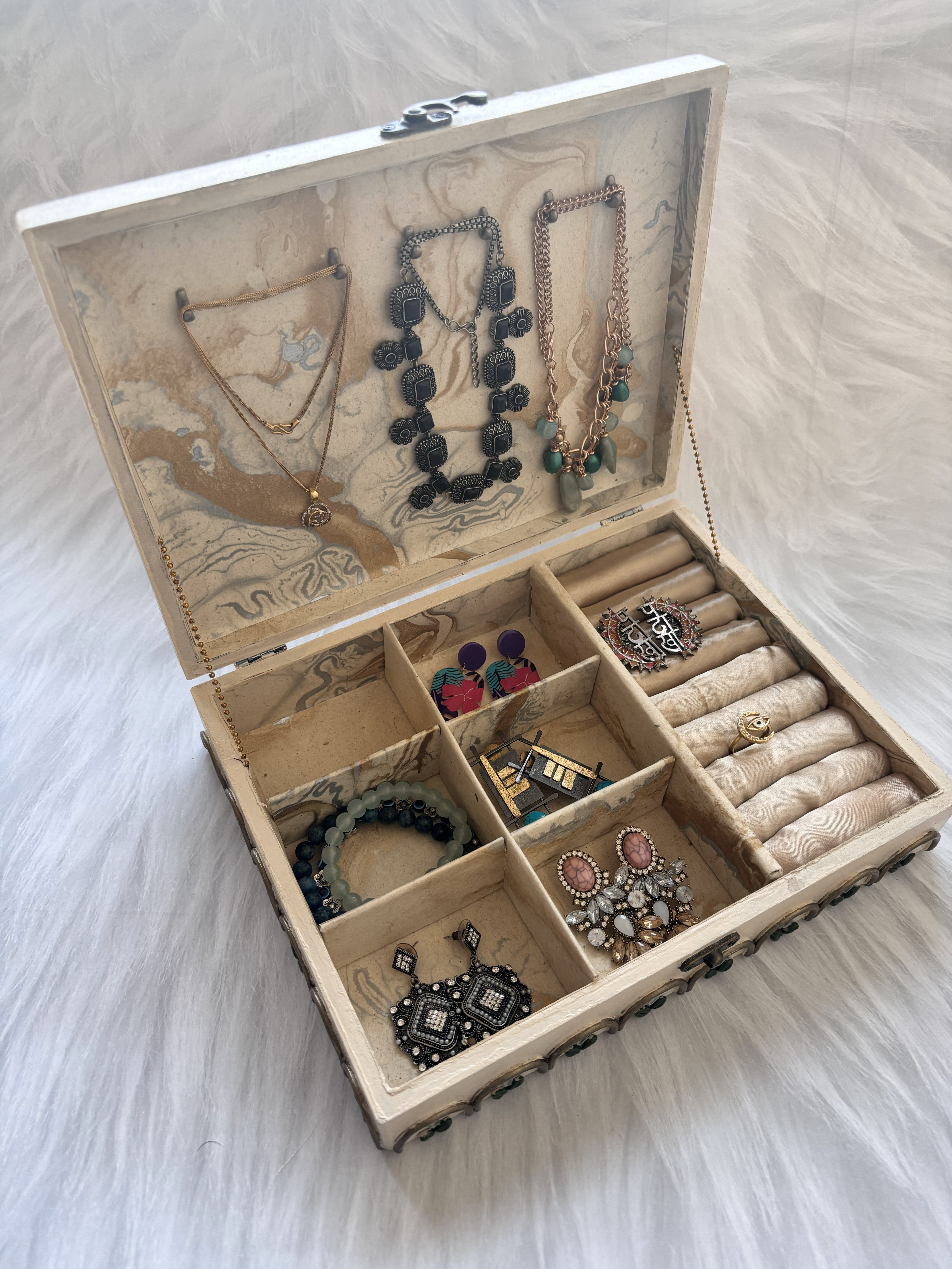 Alankara – jewellery box