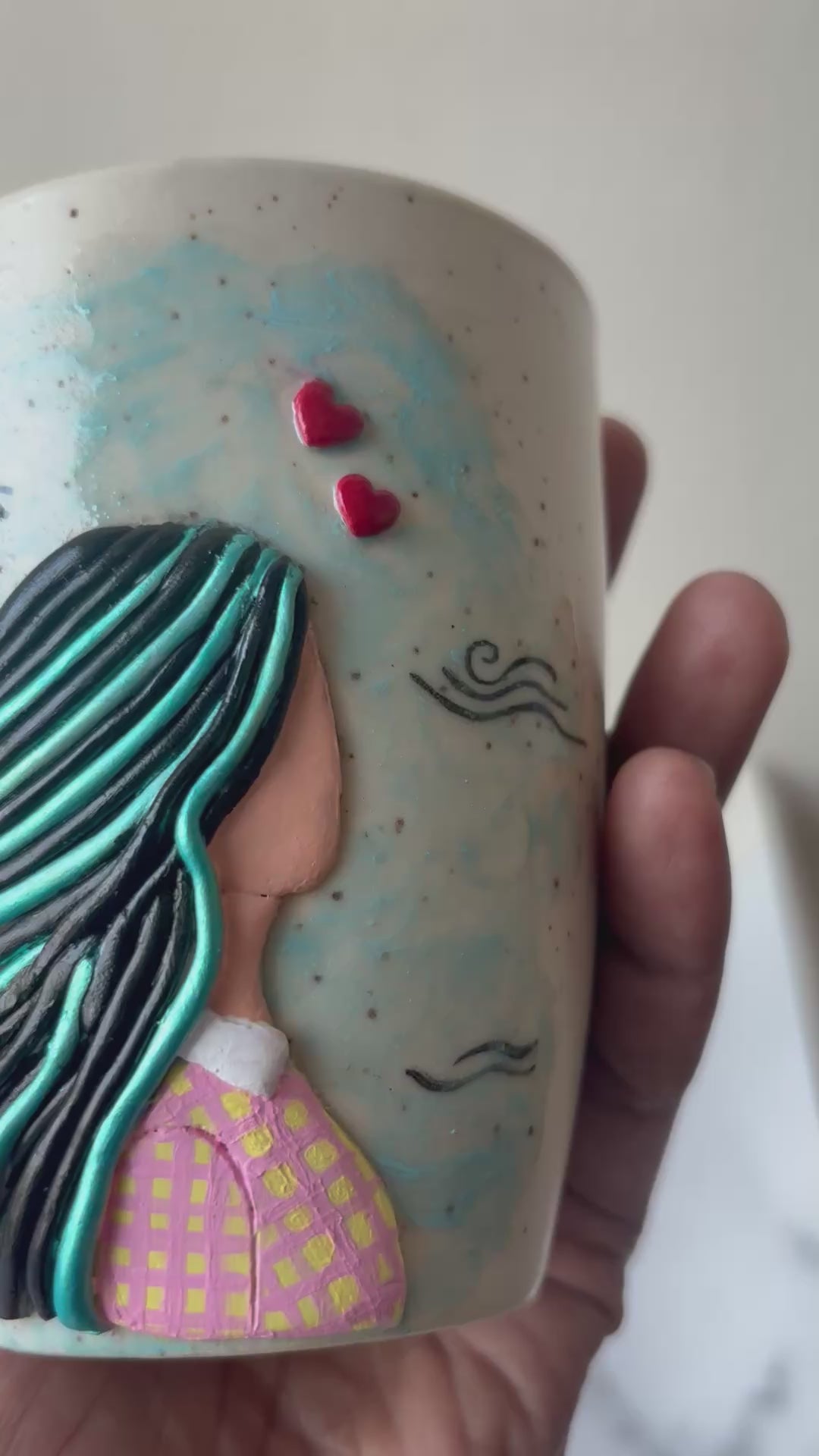 Wind in her hair – tea/coffee mug